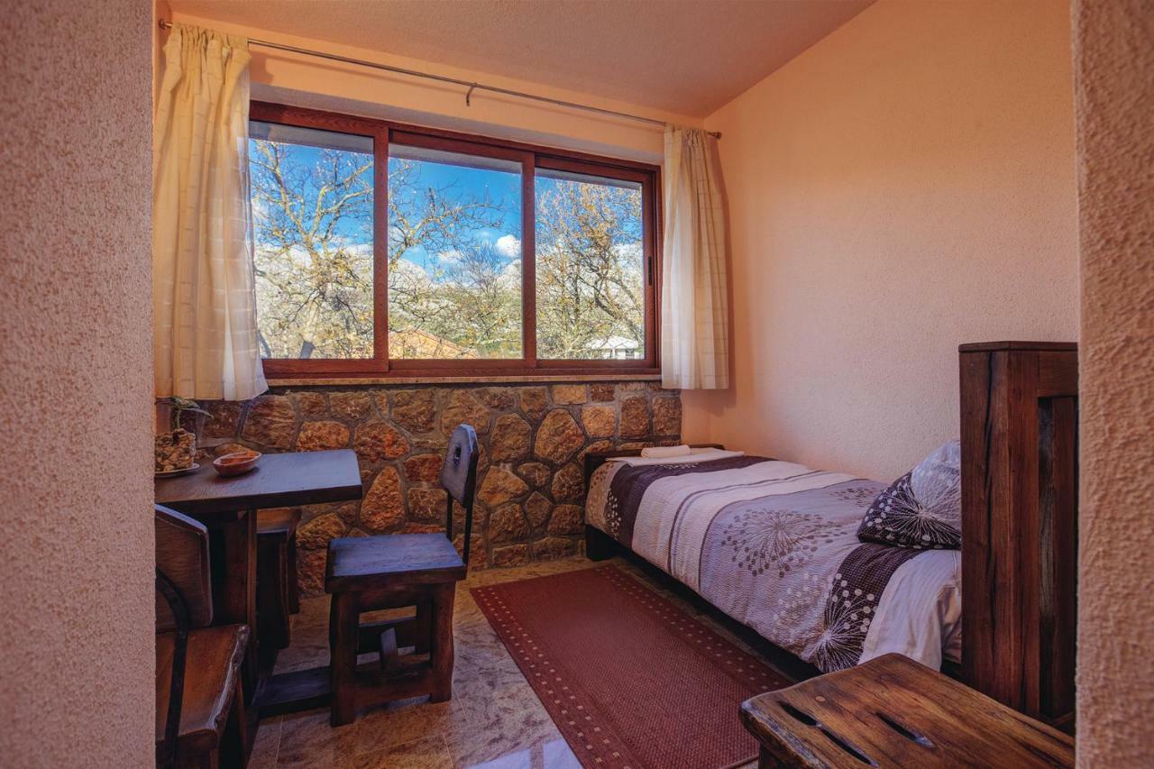 Apartmani I Sobe Dinko Starigrad Paklenica Exteriör bild