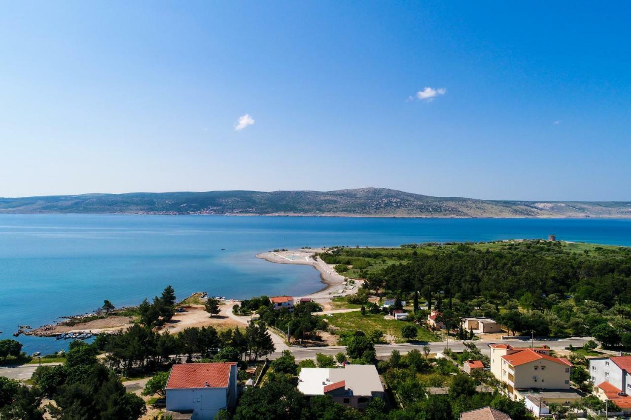 Apartmani I Sobe Dinko Starigrad Paklenica Exteriör bild