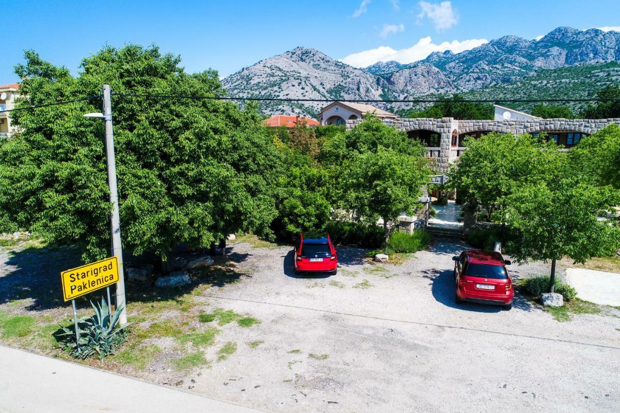 Apartmani I Sobe Dinko Starigrad Paklenica Exteriör bild
